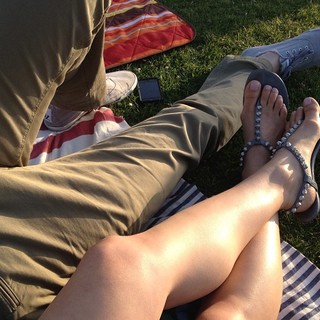Jeanine Mason feet photo 7