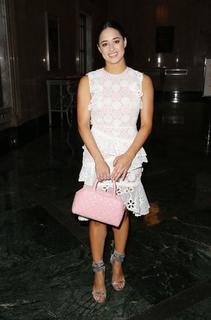 Jeanine Mason feet photo 19