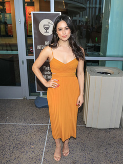 Jeanine Mason feet photo 1