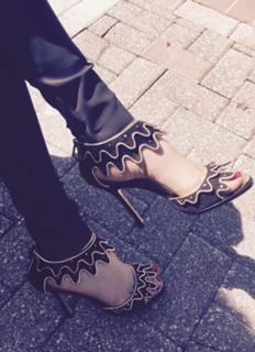 Jeanine Pirro feet photo thumbnail