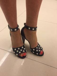 Jeanine Pirro feet photo thumbnail