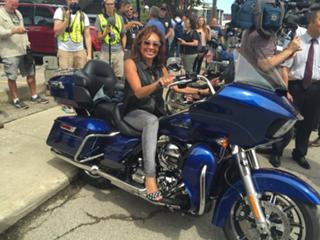 Jeanine Pirro feet photo thumbnail