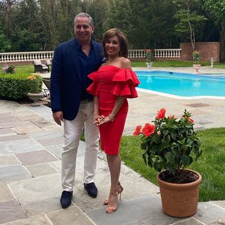 Jeanine Pirro feet photo thumbnail