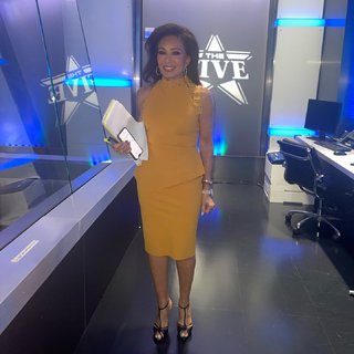 Jeanine Pirro feet photo thumbnail