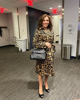 Jeanine Pirro feet photo thumbnail