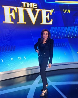 Jeanine Pirro feet photo thumbnail