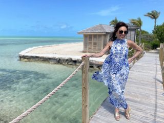 Jeanine Pirro feet photo thumbnail