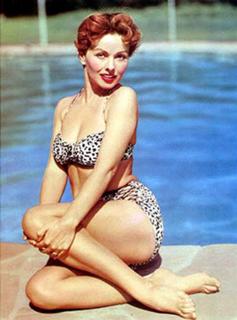 Jeanne Crain feet photo 17