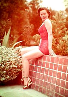Jeanne Crain feet photo 16