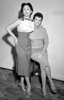 Jeanne Crain feet photo 17