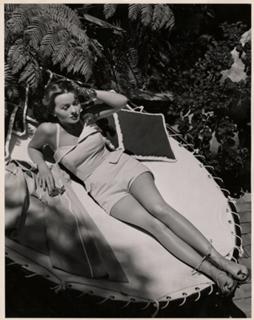 Jeanne Crain feet photo 12