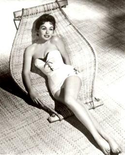Jeanne Crain feet photo 8
