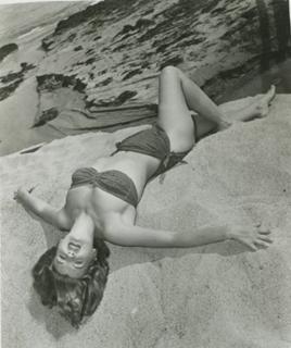 Jeanne Crain feet photo 20