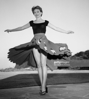 Jeanne Crain feet photo 15
