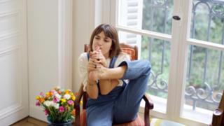 Jeanne Damas feet photo 5