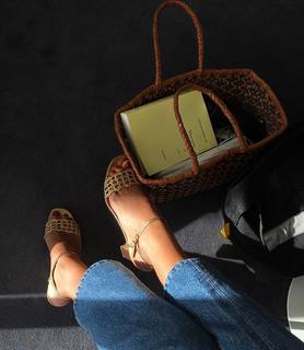 Jeanne Damas feet photo 4