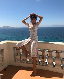 Jeanne Damas feet photo 2