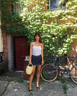 Jeanne Damas feet photo 1