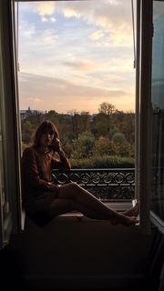 Jeanne Damas feet photo 9