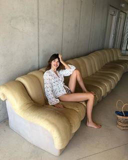 Jeanne Damas feet photo 9