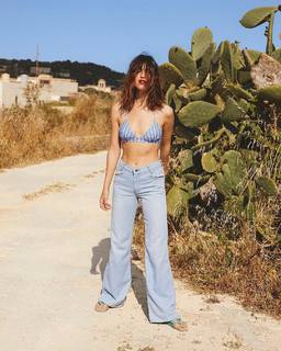 Jeanne Damas feet photo 6