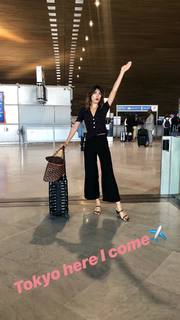 Jeanne Damas feet photo 3