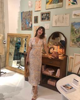 Jeanne Damas feet photo 2