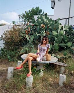 Jeanne Damas feet photo 6