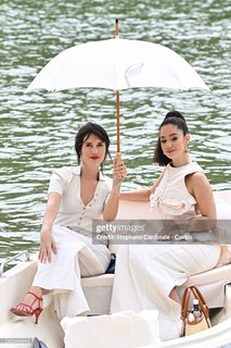 Jeanne Damas feet photo 18