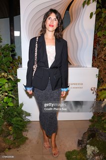 Jeanne Damas feet photo 14