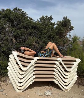 Jeanne Damas feet photo 4