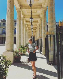 Jeanne Goursaud feet photo thumbnail