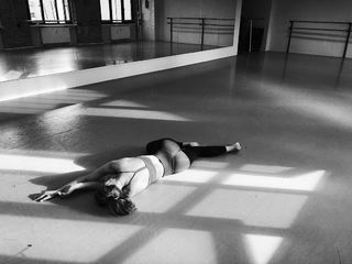 Jeanne Goursaud feet photo thumbnail