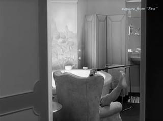 Jeanne Moreau feet photo 11