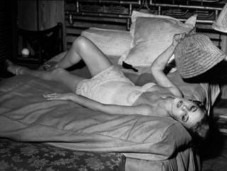 Jeanne Moreau feet photo 13