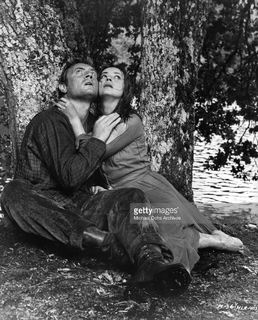 Jeanne Moreau feet photo 1