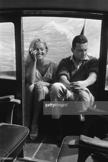 Jeanne Moreau feet photo 14