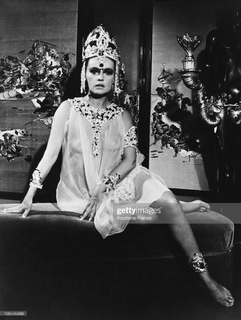Jeanne Moreau feet photo 2