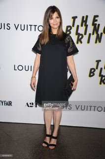 Jeanne Tripplehorn feet photo thumbnail