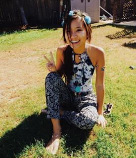 Jeannie Elise Mai feet photo 3