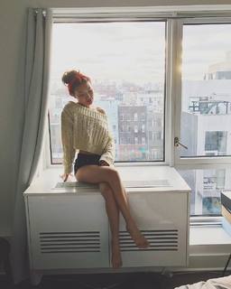 Jeannie Elise Mai feet photo 7
