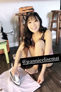 Jeannie Elise Mai feet photo 19