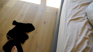 Jeannie Lee feet photo thumbnail