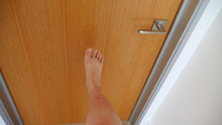 Jeannie Lee feet photo thumbnail