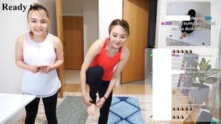 Jeannie Lee feet photo thumbnail