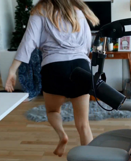 Jeannie Lee feet photo thumbnail