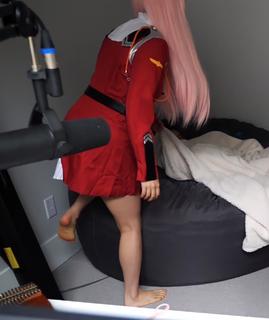 Jeannie Lee feet photo thumbnail