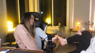 Jeannie Lee feet photo thumbnail