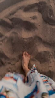 Jeannie Lee feet photo thumbnail