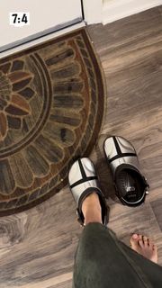 Jeannie Lee feet photo 3